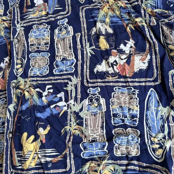 Disney Store Mens Tiki Mickey Donald Surfing Blue Hawaiian Shirt Size XL Aloha - Picture 7 of 9